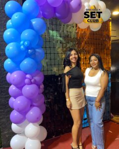 Celebra tu Cumpleaños a lo GRANDE en Set Club tu Discoteca en la Zona Rosa de Guayaquil Porque un año más se festeja con estilo, música, luces y la mejor farra de Guayaquil Descubre Set Club, la mejor Discoteca de Guayaquil. Disfruta de las Mejores Farras y un Ambiente Nocturno Inigualable en la Zona Rosa. ¡No te lo pierdas! Discotecas en Guayaquil Discoteca Set Club Guayaquil. La Mejor Discoteca de Guayaquil, Zona Rosa Turística Vive la experiencia única de Set Club en Guayaquil, Las mejores farras y un ambiente nocturno espectacular te esperan en la Zona Rosa. Únete a la fiesta. Este sábado y todos los viernes y sábados, la rumba sube de nivel en SET CLUB Prepárate para una noche llena de Flow, Reggaeton, Electrónica, Merengue, salsa, sabor y mucha fiesta No te pierdas Set Club en Guayaquil! La mejor discoteca del centro, con farras inolvidables y un ambiente nocturno que te hará bailar toda la noche. Y si estás de cumpleaños... ¡la celebración es toda tuya! Descubre la experiencia nocturna definitiva en tu Discoteca Set Club, en el corazón de la vida nocturna en Guayaquil. Las Mejores Farras