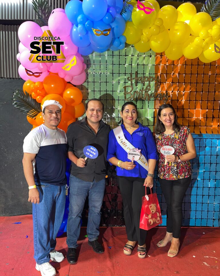 Celebra tu Cumpleaños a lo GRANDE en Set Club tu Discoteca en la Zona Rosa de Guayaquil Porque un año más se festeja con estilo, música, luces y la mejor farra de Guayaquil Descubre Set Club, la mejor Discoteca de Guayaquil. Disfruta de las Mejores Farras y un Ambiente Nocturno Inigualable en la Zona Rosa. ¡No te lo pierdas! Discotecas en Guayaquil Discoteca Set Club Guayaquil. La Mejor Discoteca de Guayaquil, Zona Rosa Turística Vive la experiencia única de Set Club en Guayaquil, Las mejores farras y un ambiente nocturno espectacular te esperan en la Zona Rosa. Únete a la fiesta. Este sábado y todos los viernes y sábados, la rumba sube de nivel en SET CLUB Prepárate para una noche llena de Flow, Reggaeton, Electrónica, Merengue, salsa, sabor y mucha fiesta No te pierdas Set Club en Guayaquil! La mejor discoteca del centro, con farras inolvidables y un ambiente nocturno que te hará bailar toda la noche. Y si estás de cumpleaños... ¡la celebración es toda tuya! Descubre la experiencia nocturna definitiva en tu Discoteca Set Club, en el corazón de la vida nocturna en Guayaquil. Las Mejores Farras