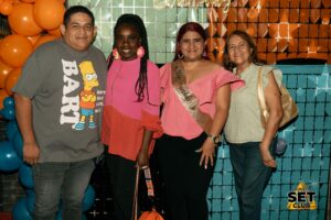 Celebra tu Cumpleaños a lo GRANDE en Set Club tu Discoteca en la Zona Rosa de Guayaquil Porque un año más se festeja con estilo, música, luces y la mejor farra de Guayaquil Descubre Set Club, la mejor Discoteca de Guayaquil. Disfruta de las Mejores Farras y un Ambiente Nocturno Inigualable en la Zona Rosa. ¡No te lo pierdas! Discotecas en Guayaquil Discoteca Set Club Guayaquil. La Mejor Discoteca de Guayaquil, Zona Rosa Turística Vive la experiencia única de Set Club en Guayaquil, Las mejores farras y un ambiente nocturno espectacular te esperan en la Zona Rosa. Únete a la fiesta. Este sábado y todos los viernes y sábados, la rumba sube de nivel en SET CLUB Prepárate para una noche llena de Flow, Reggaeton, Electrónica, Merengue, salsa, sabor y mucha fiesta No te pierdas Set Club en Guayaquil! La mejor discoteca del centro, con farras inolvidables y un ambiente nocturno que te hará bailar toda la noche. Y si estás de cumpleaños... ¡la celebración es toda tuya! Descubre la experiencia nocturna definitiva en tu Discoteca Set Club, en el corazón de la vida nocturna en Guayaquil. Las Mejores Farras