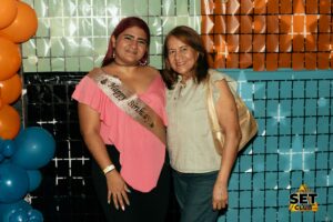 Celebra tu Cumpleaños a lo GRANDE en Set Club tu Discoteca en la Zona Rosa de Guayaquil Porque un año más se festeja con estilo, música, luces y la mejor farra de Guayaquil Descubre Set Club, la mejor Discoteca de Guayaquil. Disfruta de las Mejores Farras y un Ambiente Nocturno Inigualable en la Zona Rosa. ¡No te lo pierdas! Discotecas en Guayaquil Discoteca Set Club Guayaquil. La Mejor Discoteca de Guayaquil, Zona Rosa Turística Vive la experiencia única de Set Club en Guayaquil, Las mejores farras y un ambiente nocturno espectacular te esperan en la Zona Rosa. Únete a la fiesta. Este sábado y todos los viernes y sábados, la rumba sube de nivel en SET CLUB Prepárate para una noche llena de Flow, Reggaeton, Electrónica, Merengue, salsa, sabor y mucha fiesta No te pierdas Set Club en Guayaquil! La mejor discoteca del centro, con farras inolvidables y un ambiente nocturno que te hará bailar toda la noche. Y si estás de cumpleaños... ¡la celebración es toda tuya! Descubre la experiencia nocturna definitiva en tu Discoteca Set Club, en el corazón de la vida nocturna en Guayaquil. Las Mejores Farras