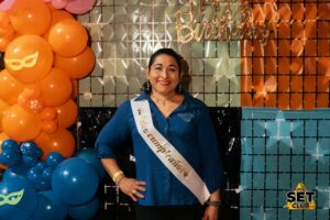 Celebra tu Cumpleaños a lo GRANDE en Set Club tu Discoteca en la Zona Rosa de Guayaquil Porque un año más se festeja con estilo, música, luces y la mejor farra de Guayaquil Descubre Set Club, la mejor Discoteca de Guayaquil. Disfruta de las Mejores Farras y un Ambiente Nocturno Inigualable en la Zona Rosa. ¡No te lo pierdas! Discotecas en Guayaquil Discoteca Set Club Guayaquil. La Mejor Discoteca de Guayaquil, Zona Rosa Turística Vive la experiencia única de Set Club en Guayaquil, Las mejores farras y un ambiente nocturno espectacular te esperan en la Zona Rosa. Únete a la fiesta. Este sábado y todos los viernes y sábados, la rumba sube de nivel en SET CLUB Prepárate para una noche llena de Flow, Reggaeton, Electrónica, Merengue, salsa, sabor y mucha fiesta No te pierdas Set Club en Guayaquil! La mejor discoteca del centro, con farras inolvidables y un ambiente nocturno que te hará bailar toda la noche. Y si estás de cumpleaños... ¡la celebración es toda tuya! Descubre la experiencia nocturna definitiva en tu Discoteca Set Club, en el corazón de la vida nocturna en Guayaquil. Las Mejores Farras