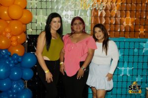 Celebra tu Cumpleaños a lo GRANDE en Set Club tu Discoteca en la Zona Rosa de Guayaquil Porque un año más se festeja con estilo, música, luces y la mejor farra de Guayaquil Descubre Set Club, la mejor Discoteca de Guayaquil. Disfruta de las Mejores Farras y un Ambiente Nocturno Inigualable en la Zona Rosa. ¡No te lo pierdas! Discotecas en Guayaquil Discoteca Set Club Guayaquil. La Mejor Discoteca de Guayaquil, Zona Rosa Turística Vive la experiencia única de Set Club en Guayaquil, Las mejores farras y un ambiente nocturno espectacular te esperan en la Zona Rosa. Únete a la fiesta. Este sábado y todos los viernes y sábados, la rumba sube de nivel en SET CLUB Prepárate para una noche llena de Flow, Reggaeton, Electrónica, Merengue, salsa, sabor y mucha fiesta No te pierdas Set Club en Guayaquil! La mejor discoteca del centro, con farras inolvidables y un ambiente nocturno que te hará bailar toda la noche. Y si estás de cumpleaños... ¡la celebración es toda tuya! Descubre la experiencia nocturna definitiva en tu Discoteca Set Club, en el corazón de la vida nocturna en Guayaquil. Las Mejores Farras